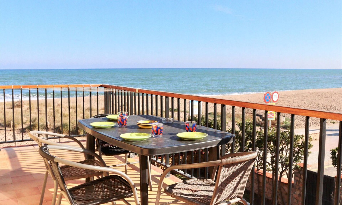Pals Apartment | First line beach apartment with front sea vue - Pals beach (DU 3H 318)
