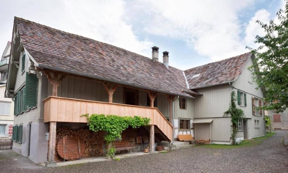 Romanshorn Apartment | Fischerhaus 2 - Vacation in architectural monument
