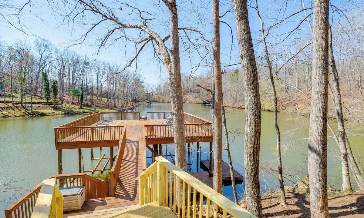 Moneta Cottage | Fish, Boat & Hike: Lakefront Home w/Game Room!