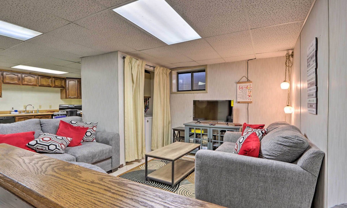 Lebanon Apartment | Fish & Explore! Quiet Farmland Cabin in Lebanon