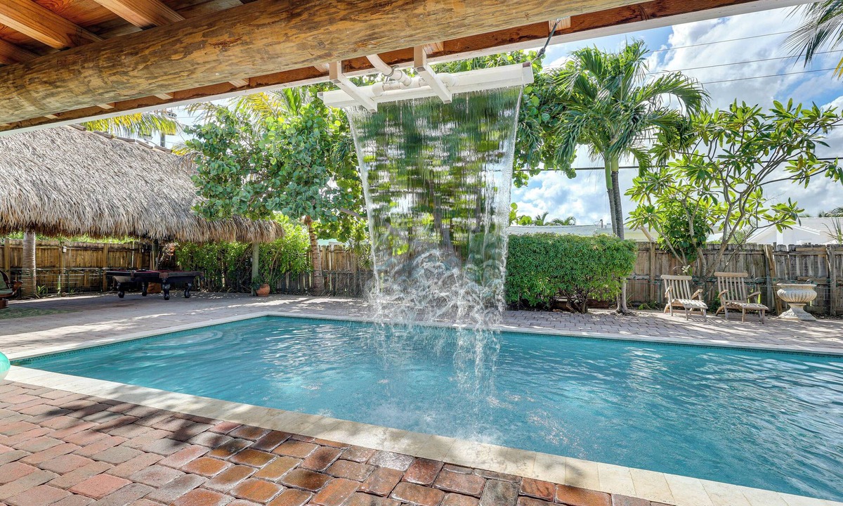 Deerfield Beach Cottage | Fish, Swim & Relax Poolside! Deerfield Beach Oasis