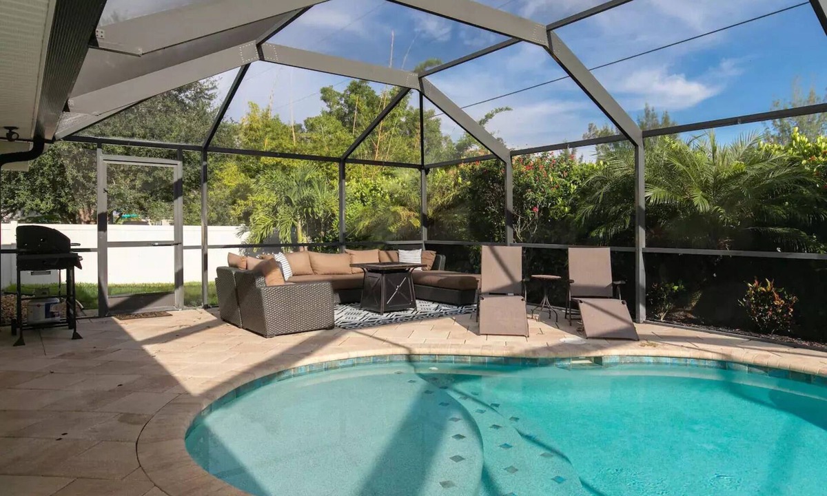 Mariner House | Fish Tale 4/3 Pool Home with Game Room Sleeps 10