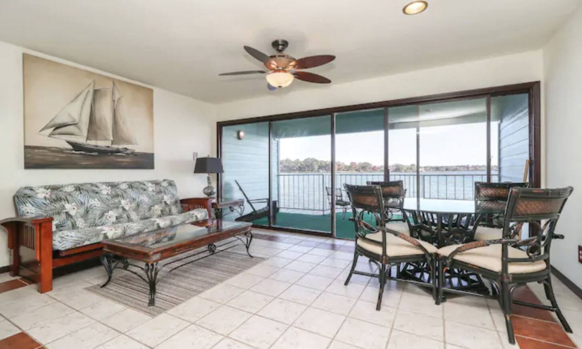 Seven Coves Condo | 🎣Fish Your Own ☀️Sunrise Facing ❤️Private Balcony