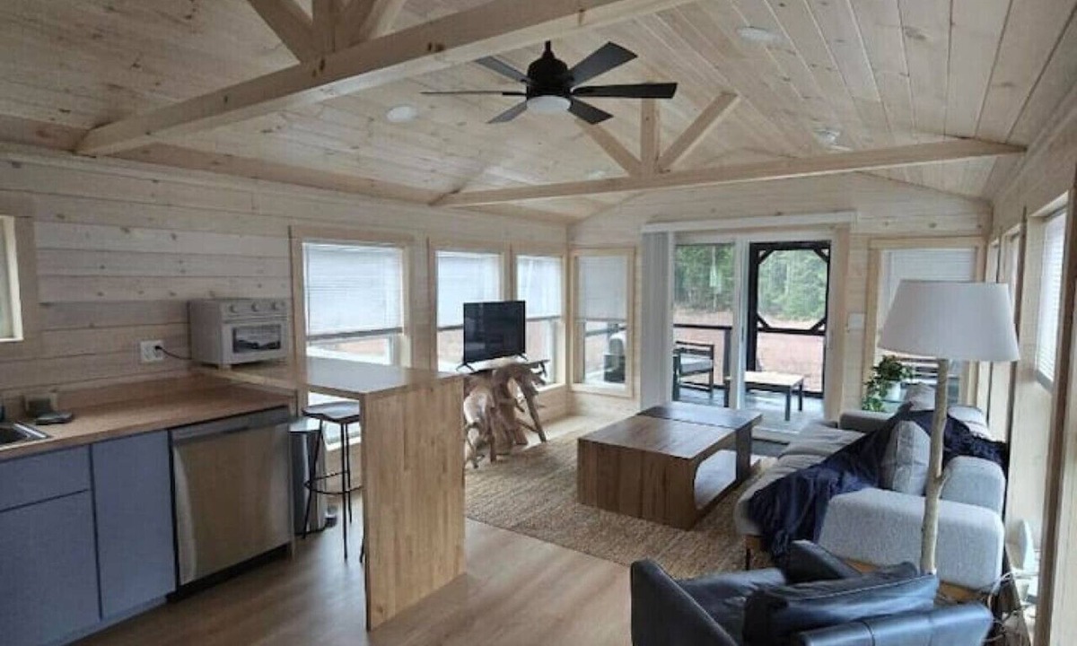 Pittsburg Cabin | Fisher Cabin