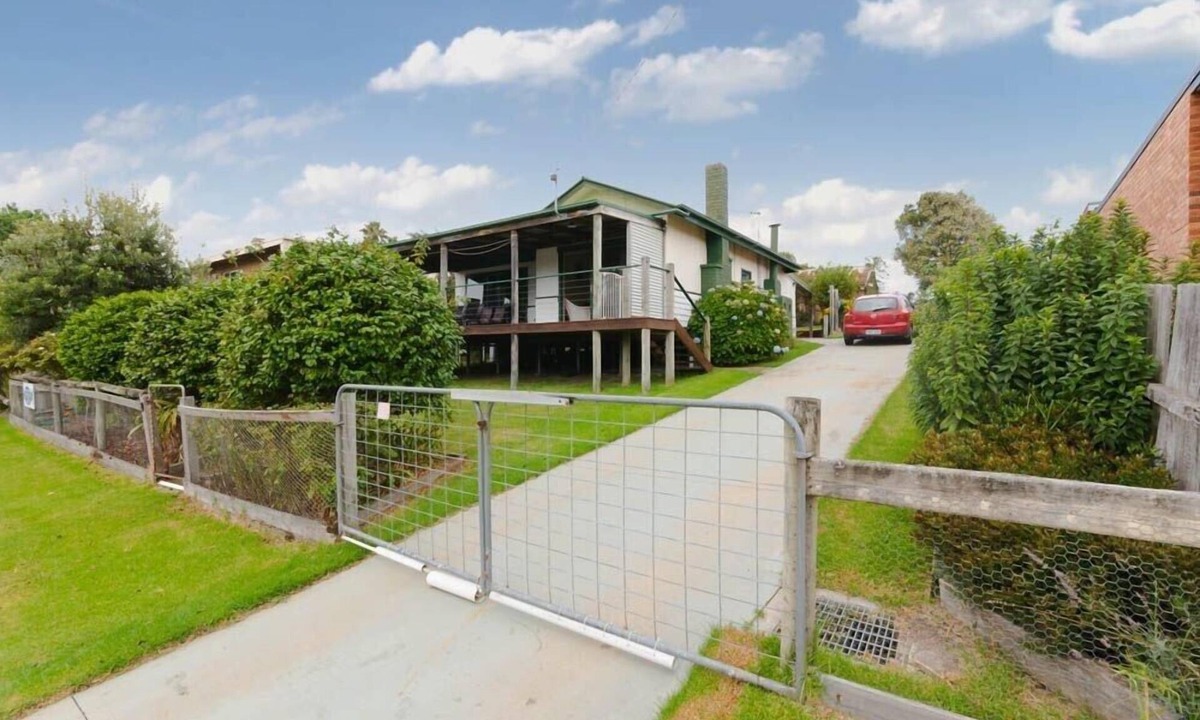 Mallacoota House | Fishermans Cottage Mallacoota