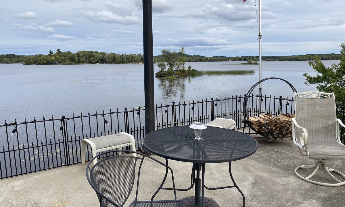 Tower Apartment | Fishermen, snowmobilers! Good fishing for Walleye, Bass, Northern & Musky 🎣