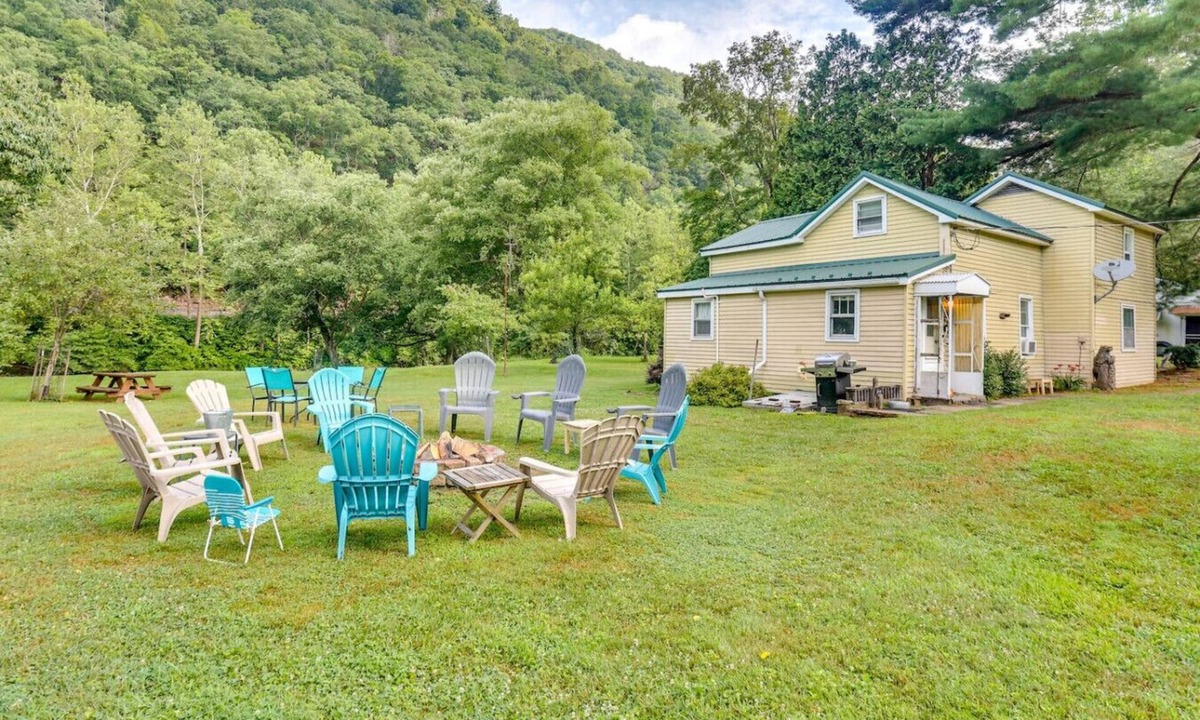 Frenchville House | Fishing & Kayaking: Creekside Sinnemahoning Home!