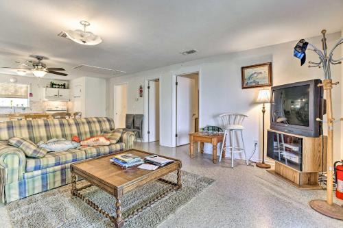 Palacios House | Fishing Pier, Kayaks: Bayfront Home in Palacios!