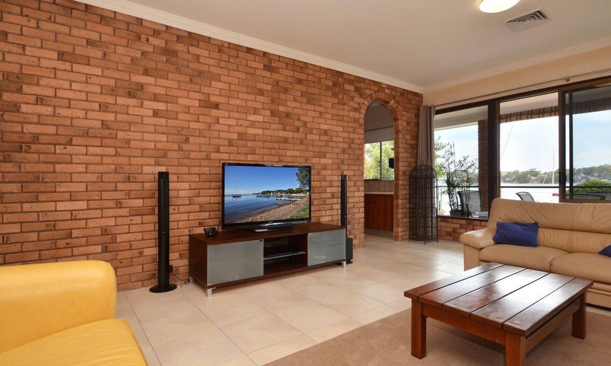 Fishing Point House | Fishing Point Shores