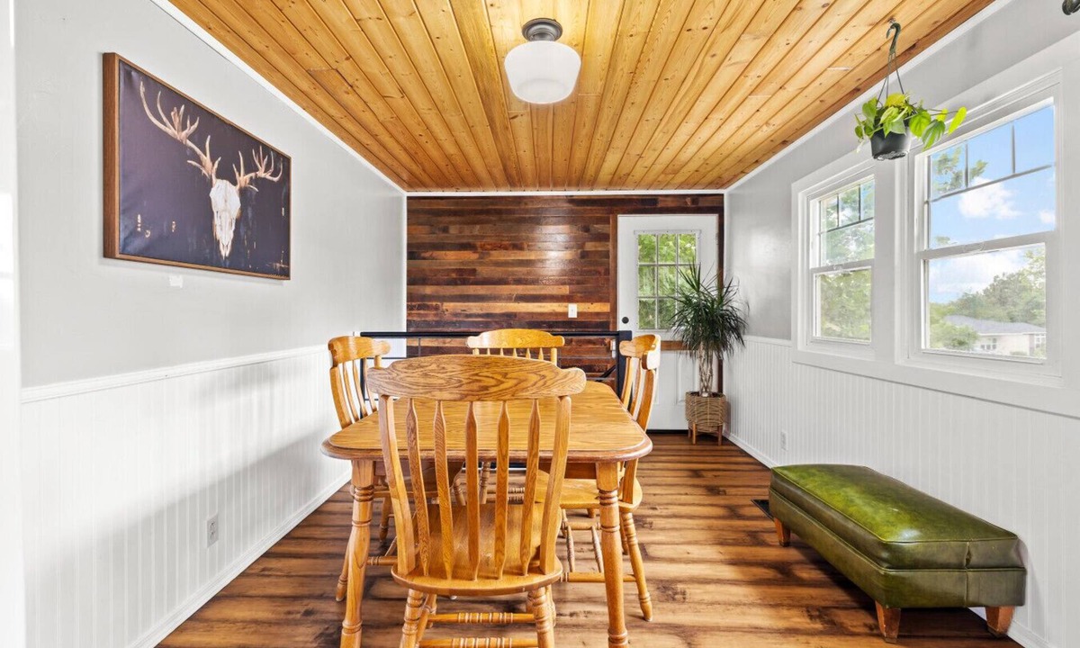 Boardman House | Fishing & Work-Friendly In A Prime Location