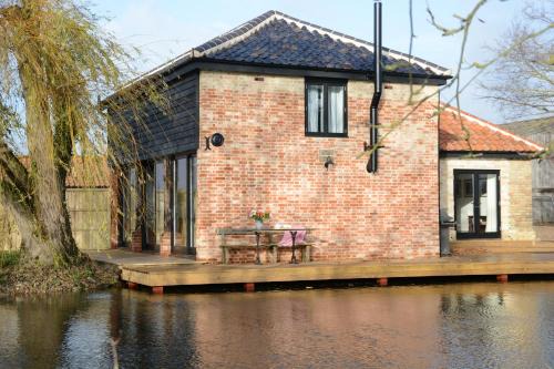 Sotherton House | Fishpond House, Sotherton