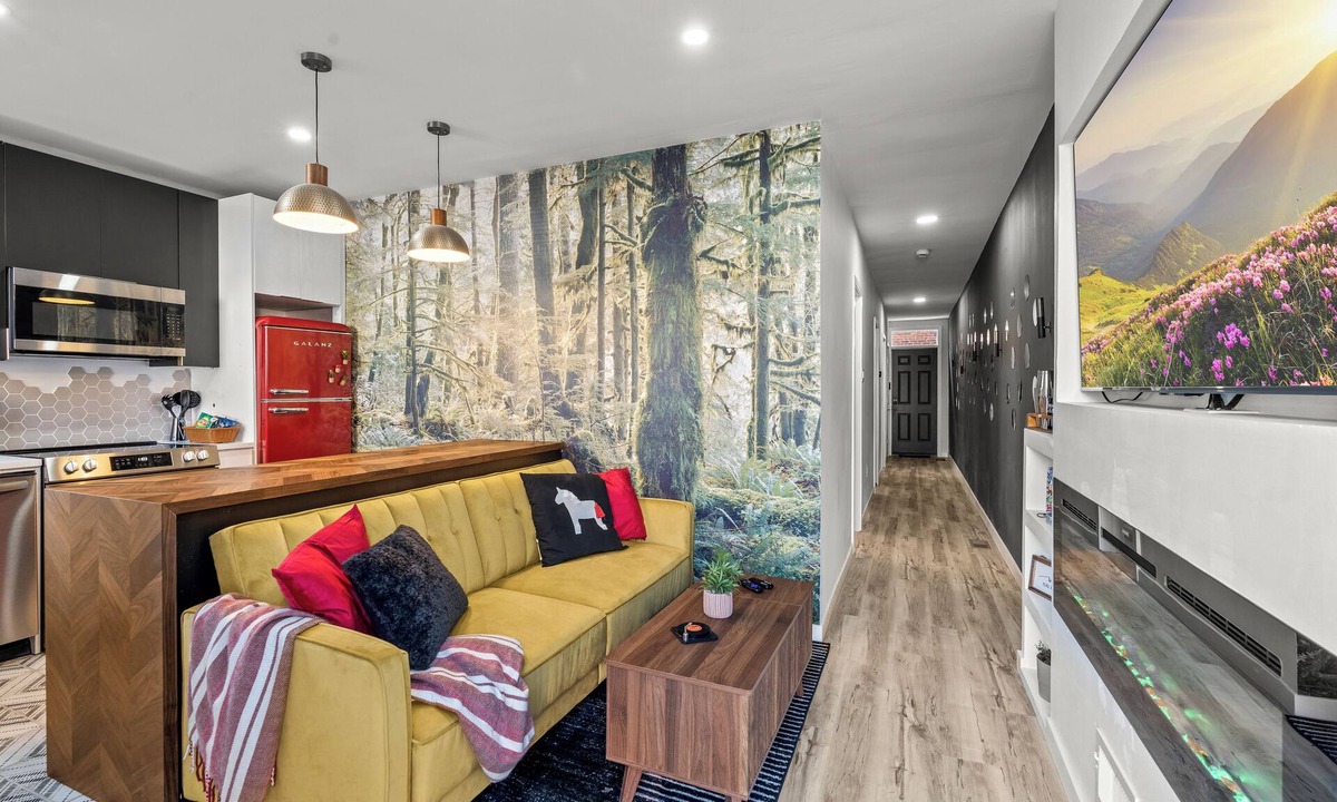Northern Liberties Apartment | Fishtown Haven 2 King Beds Gated Parking