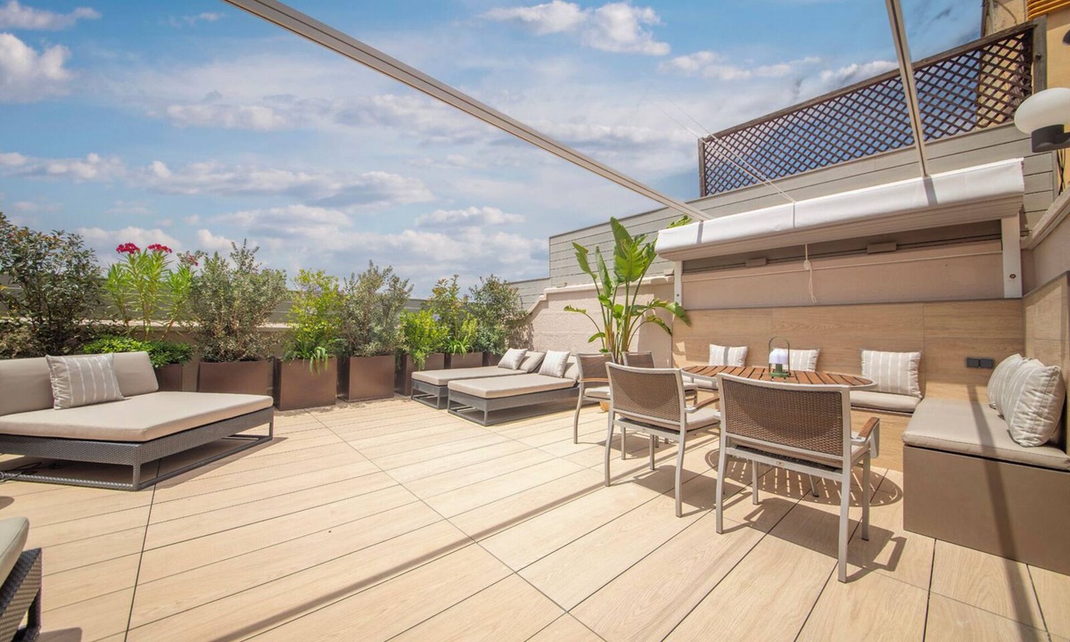 Sant Gervasi Apartment | Five Bedroom duplex apartment with sunny terrace - You Stylish