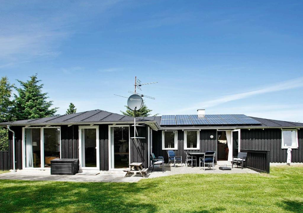 Torup Strand House | Five-Bedroom Holiday home in Fjerritslev