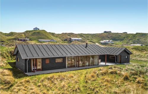 Grønhøj House | Five-Bedroom Holiday Home In Lokken