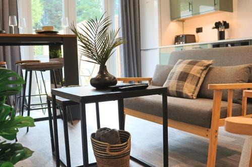 Luton Apartment | Five bedroom house with parking