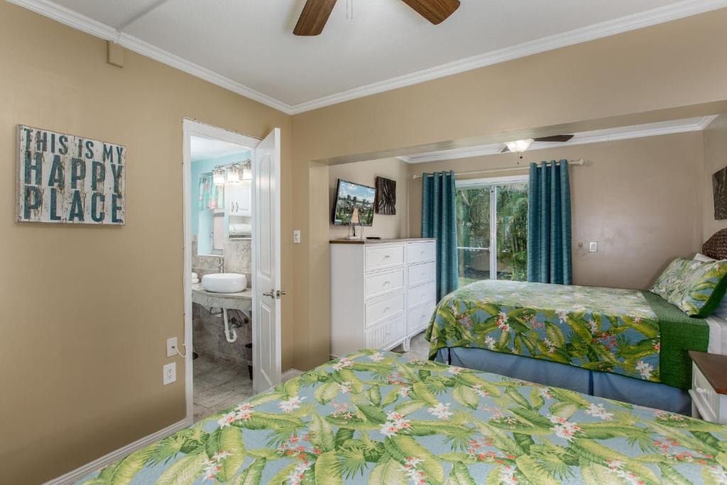 Bay Esplanade House | Five Palms Suite 106 - Daily - Weekly - Monthly