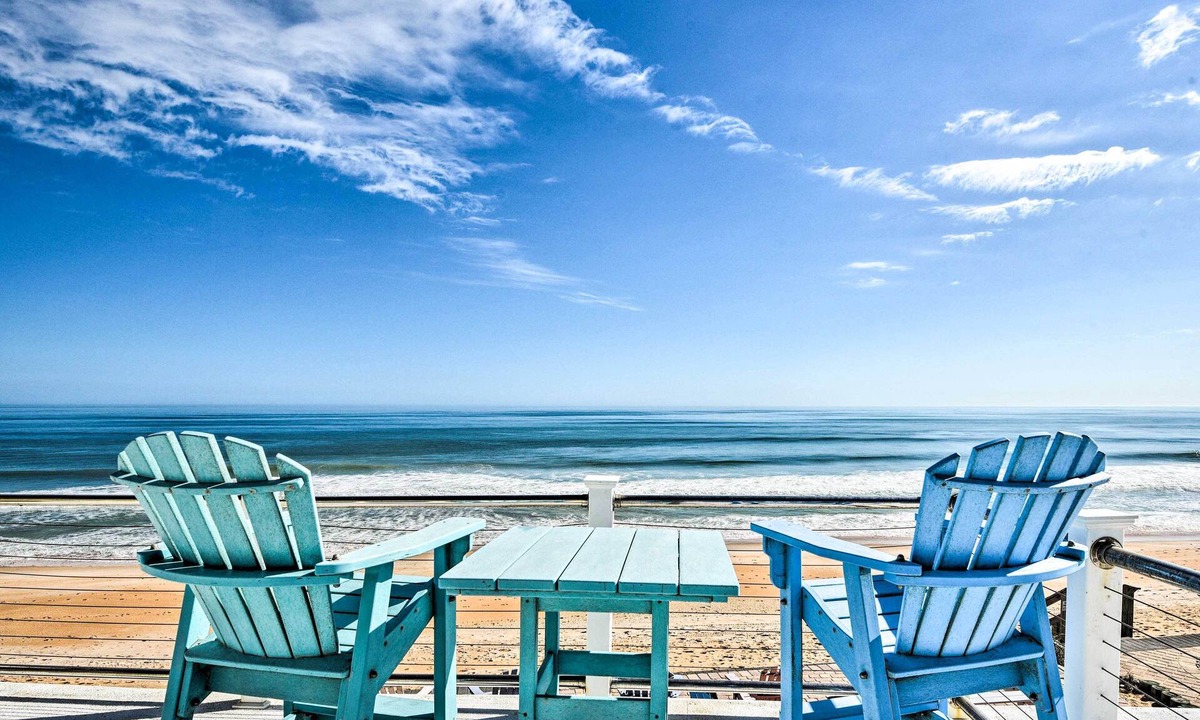 Painters Hill House | Flagler Beach Oceanfront Haven w/Hot Tub!