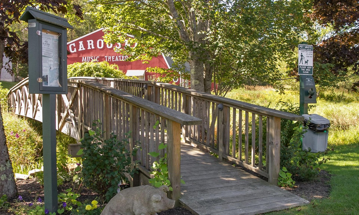 Boothbay Harbor Hotel | Flagship Inn and Suites