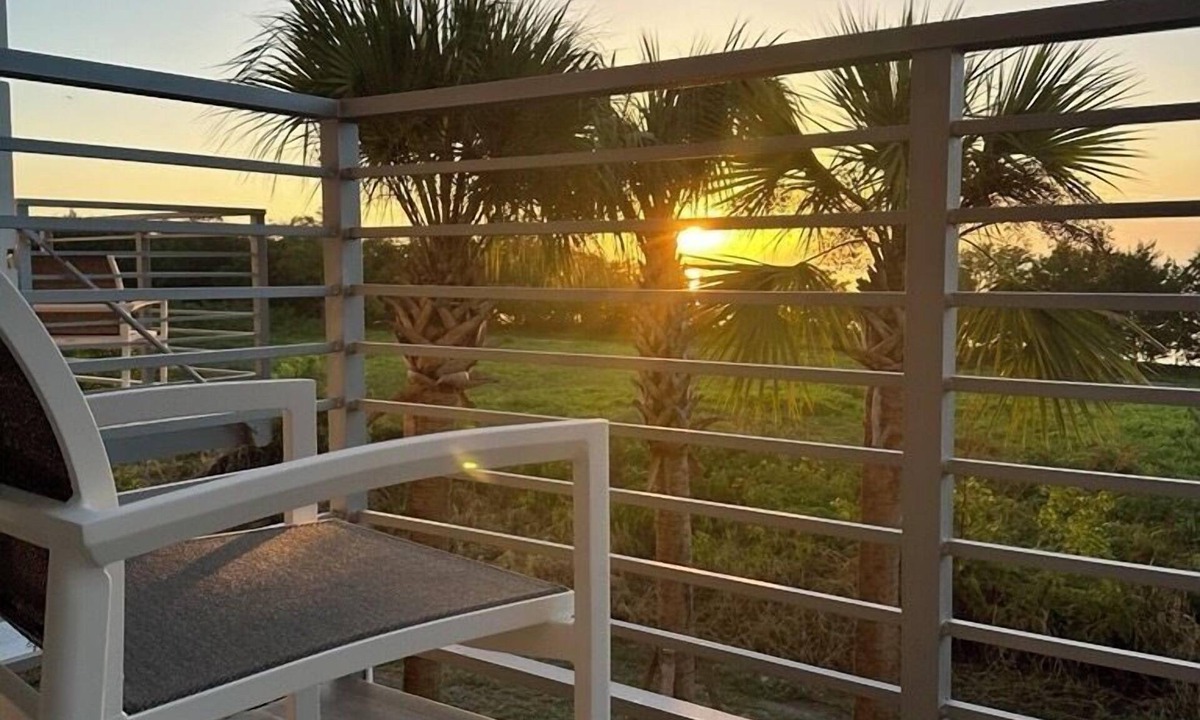 Flamingo Cabin | Flamingo Adventures Lodge
