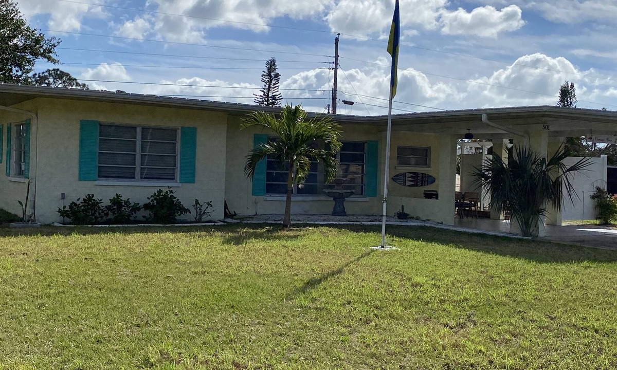 South Venice House | Flamingo House - Experience Old Florida!