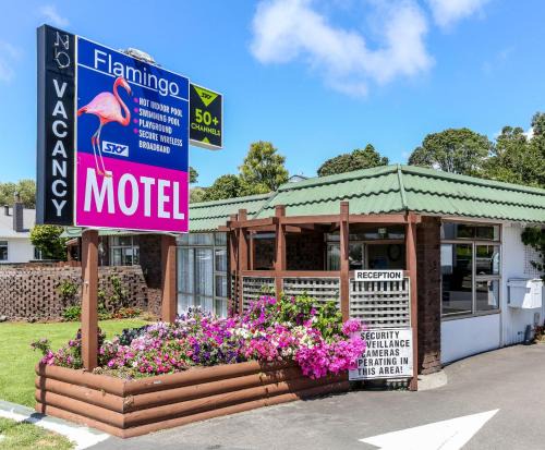 New Plymouth Hotel | Flamingo Motel
