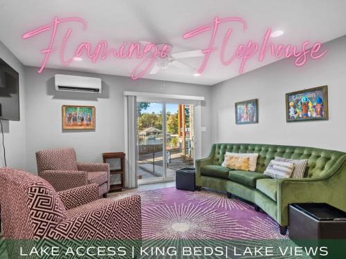 Mid America Villa | FlamingoSam's King Beds Hot Tub Lake Access