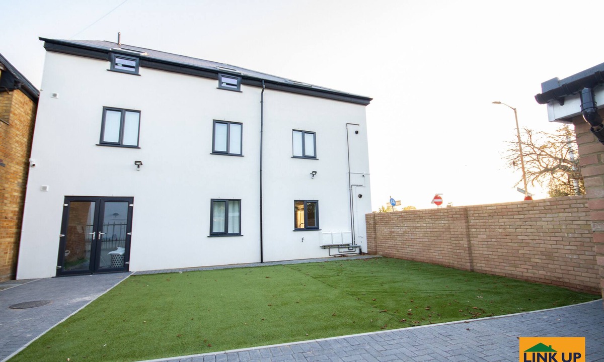 Yiewsley Apartment | Flat 1, Holden Court