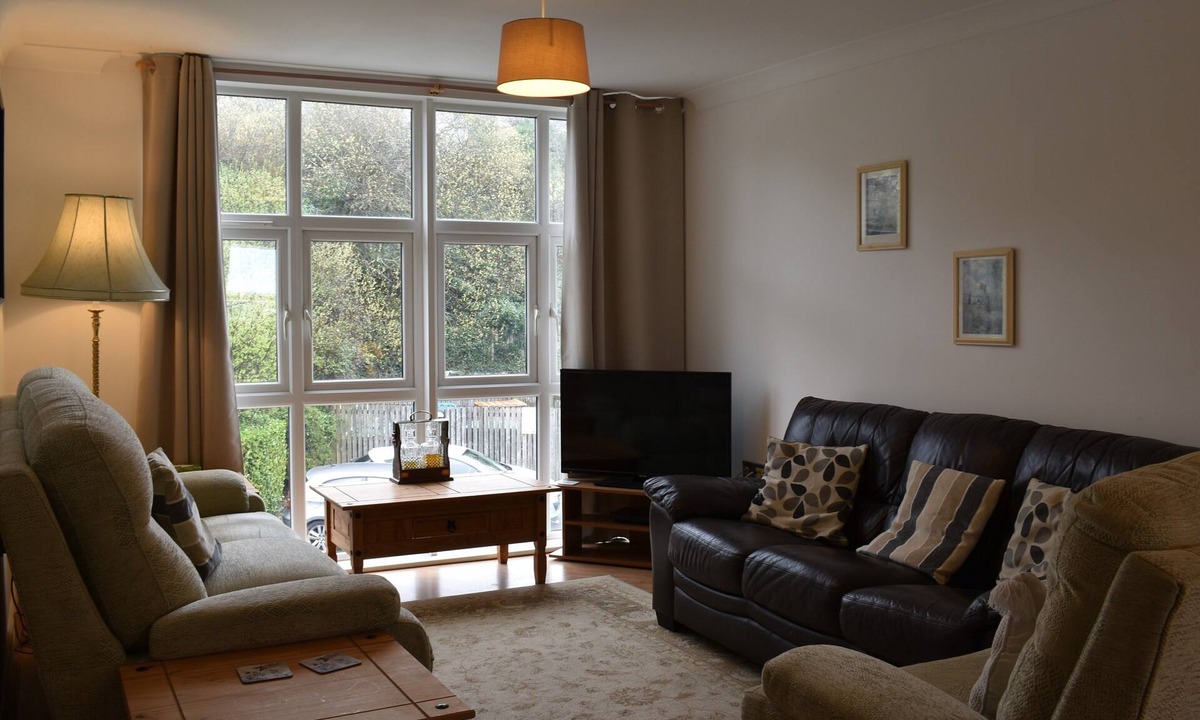 Boscundle Cottage | Flat 18 Pochin House