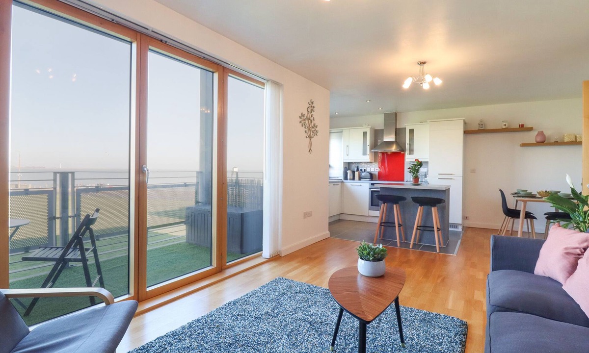 Dovercourt Cottage | Flat 19 By The Beach