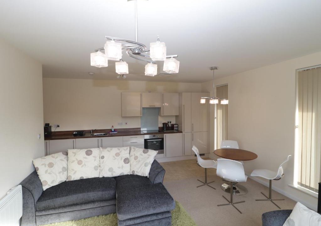 Street Apartment | Flat 2