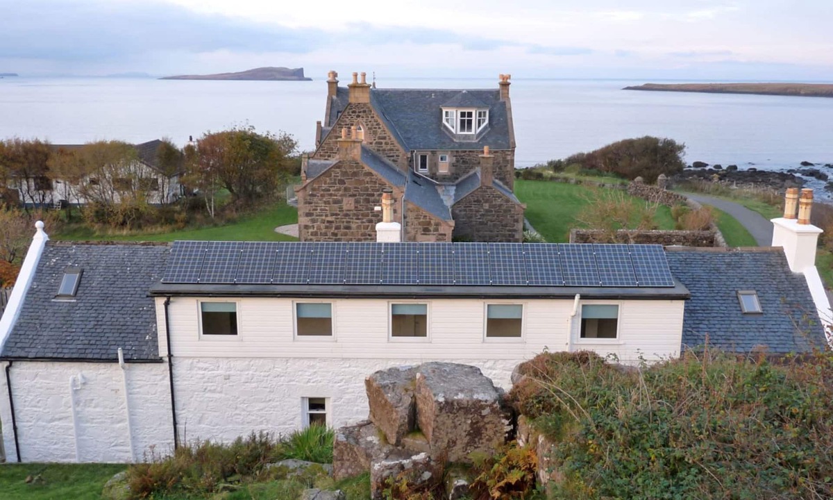 Staffin Apartment | Flat 2 Keeper's Cottage by Interhome