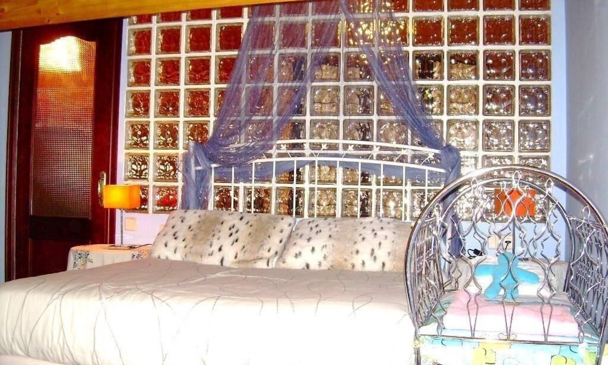 Mombeltran Apartment | flat "Alfonso" with washing machine and dishwasher