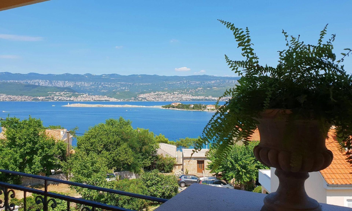 Silo Apartment | Flat Branka sea view, 160m from the sea, terrace