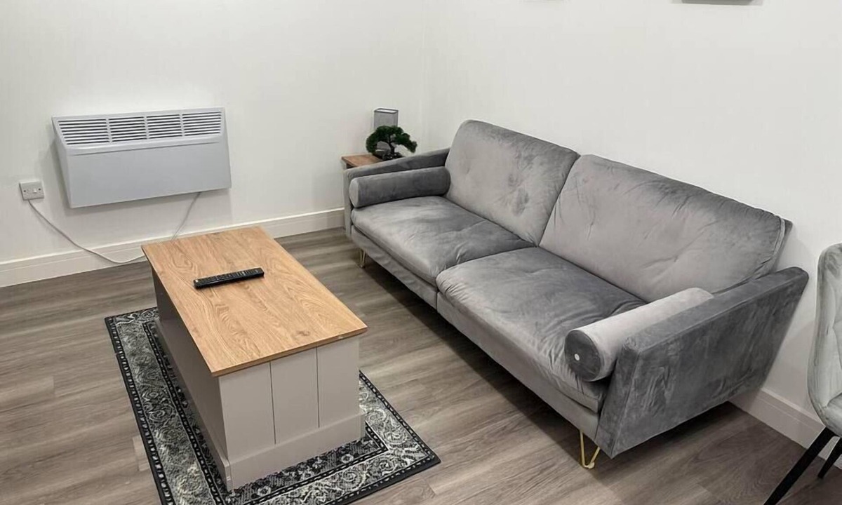 Luton Apartment | Flat in Luton Town Centre