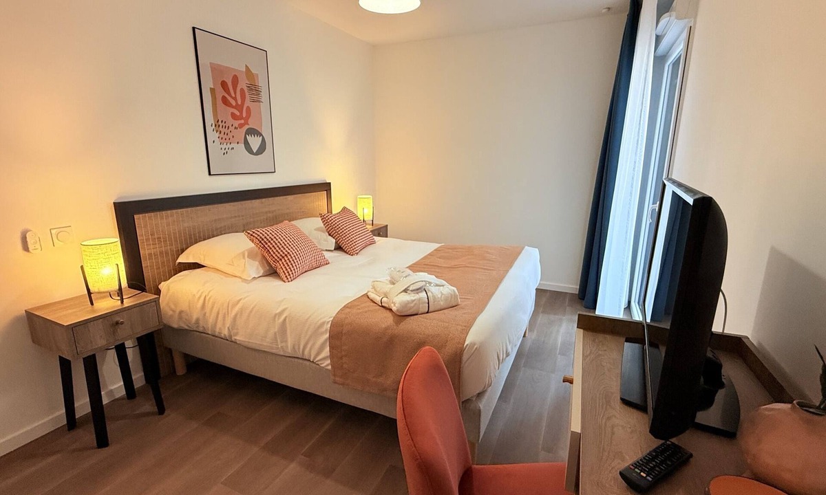 Carcassonne Apartment | Flat with 1 bedroom and bathroom