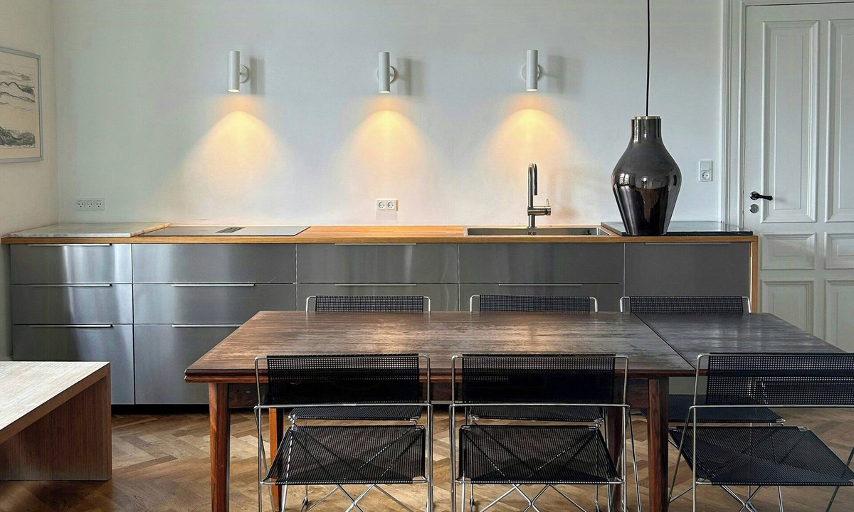 Norrebro Apartment | Flat with views over the lakes and Nørrebro