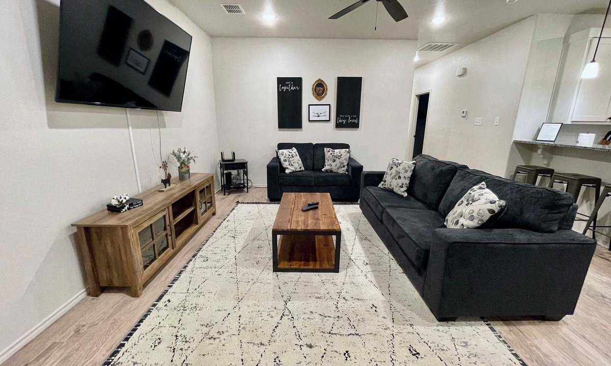 North by Northwest House | Flatland Retreat - 3BR 2BA - Brand New Home