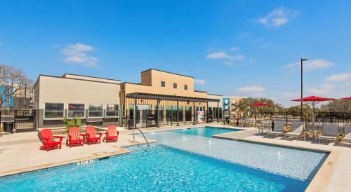 Marble Falls Apartment | Flatz 830