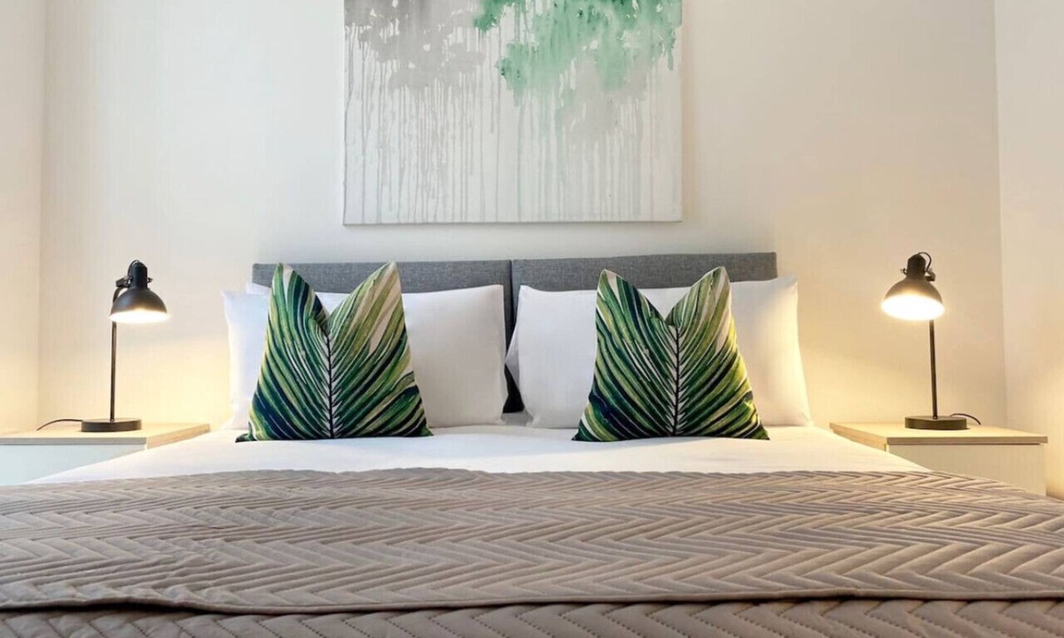 Fleet Apartment | Fleet Heights Apartment Ten