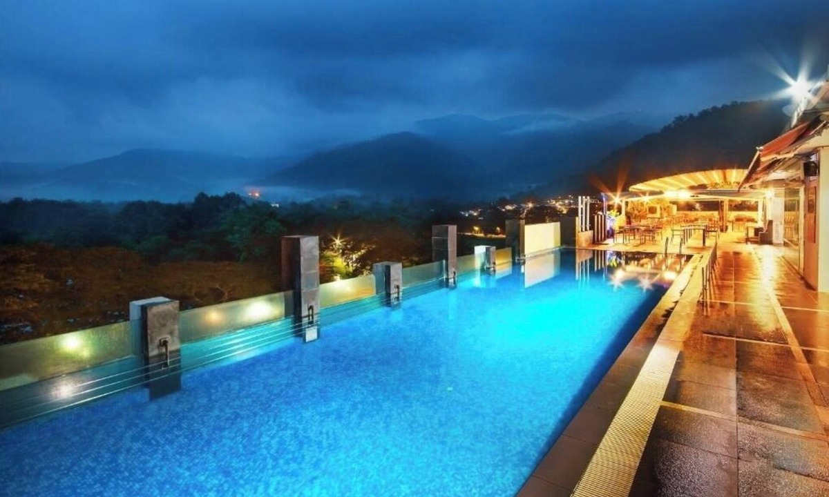 Larut Hotel | Flemington Hotel