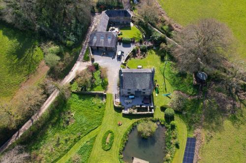 Totnes House | Fletchers Combe Farm