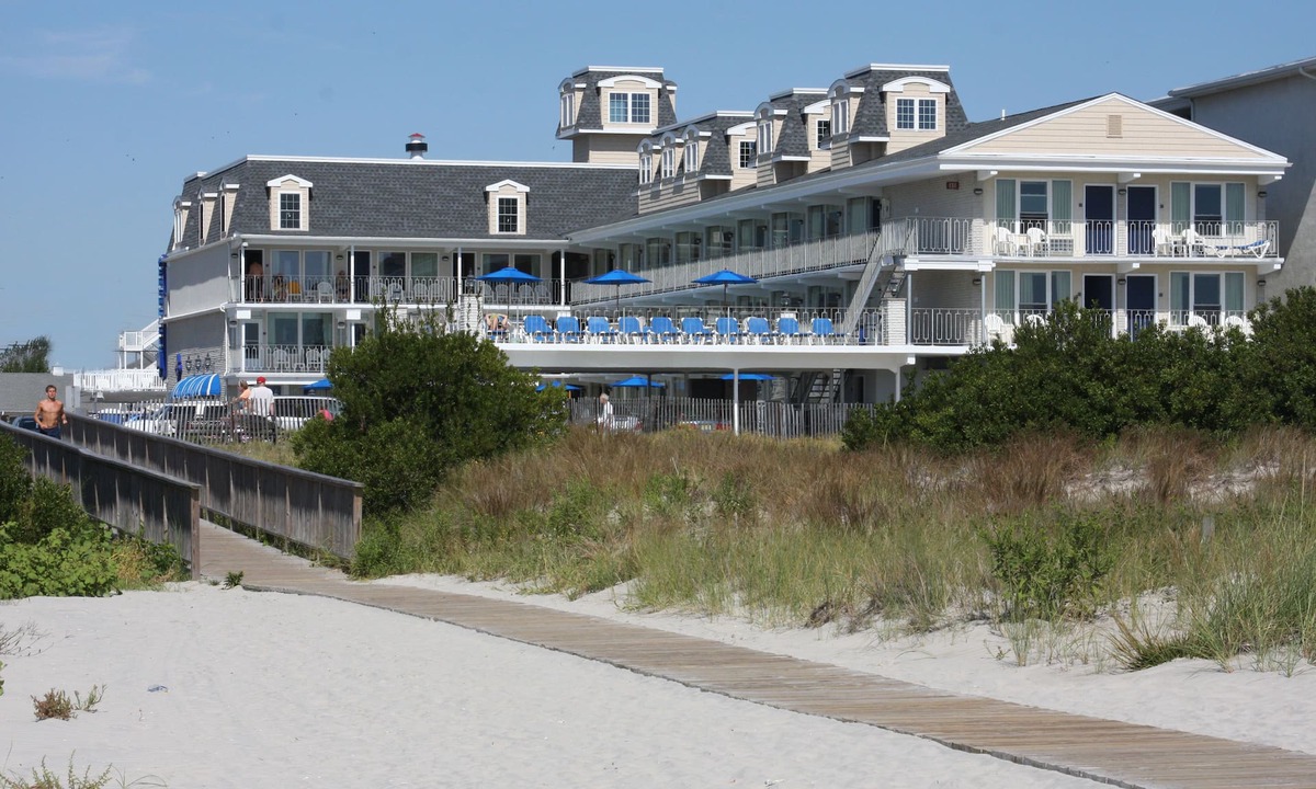 Wildwood Crest Hotel | Fleur De Lis Beach Motel