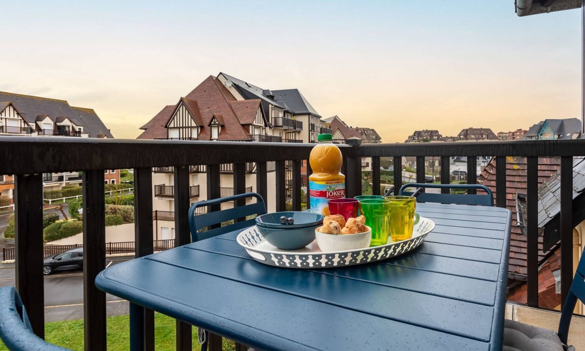 Cabourg Apartment | Fleur Marine by Interhome