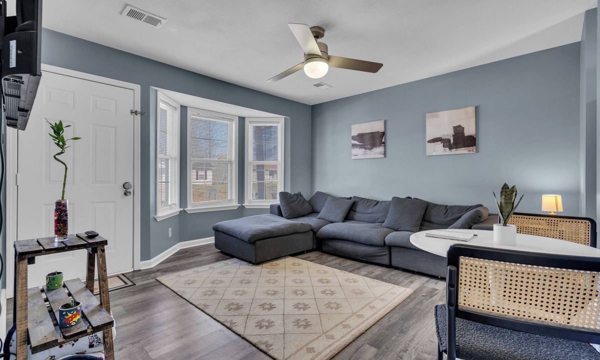 Christian County House | Flexible Bed Layout Fenced Yard Ft. Campbell