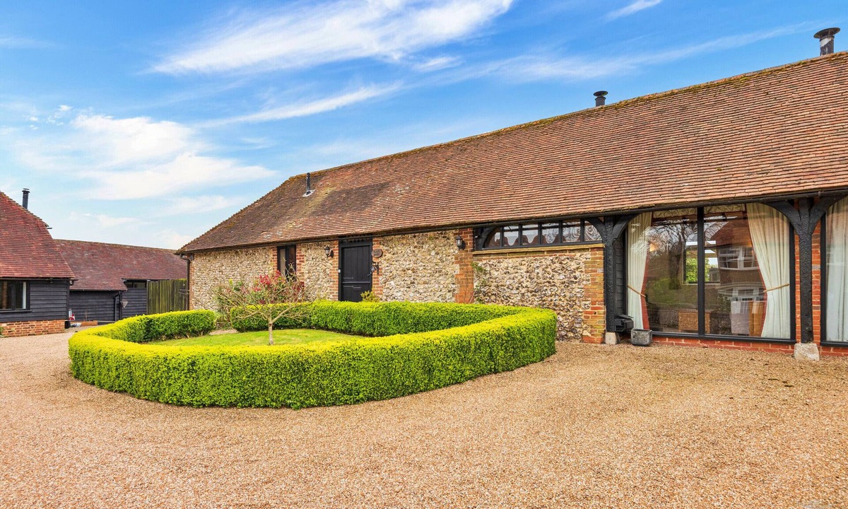 Faversham Cottage | Flint Barn
