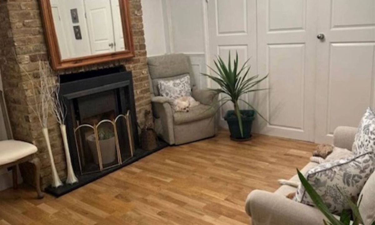 Bushey Apartment | Flint Cottage