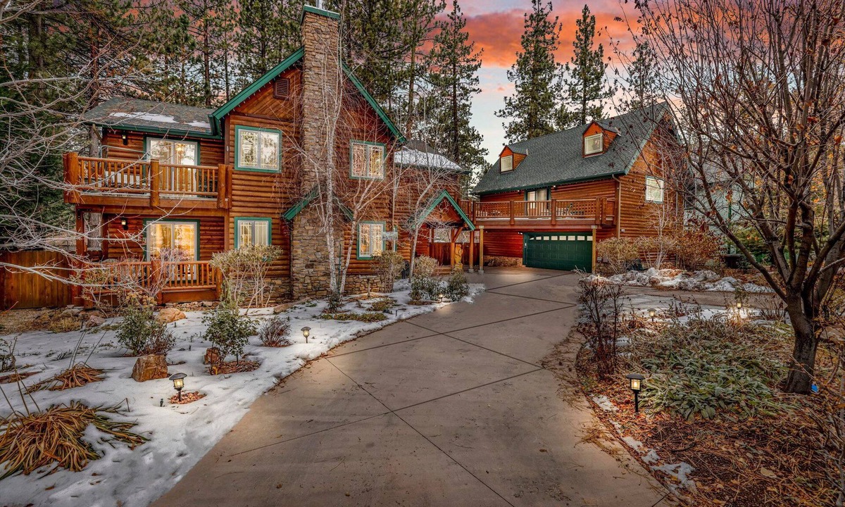 Fawnskin Cabin | Flitterbick Lodge #2246