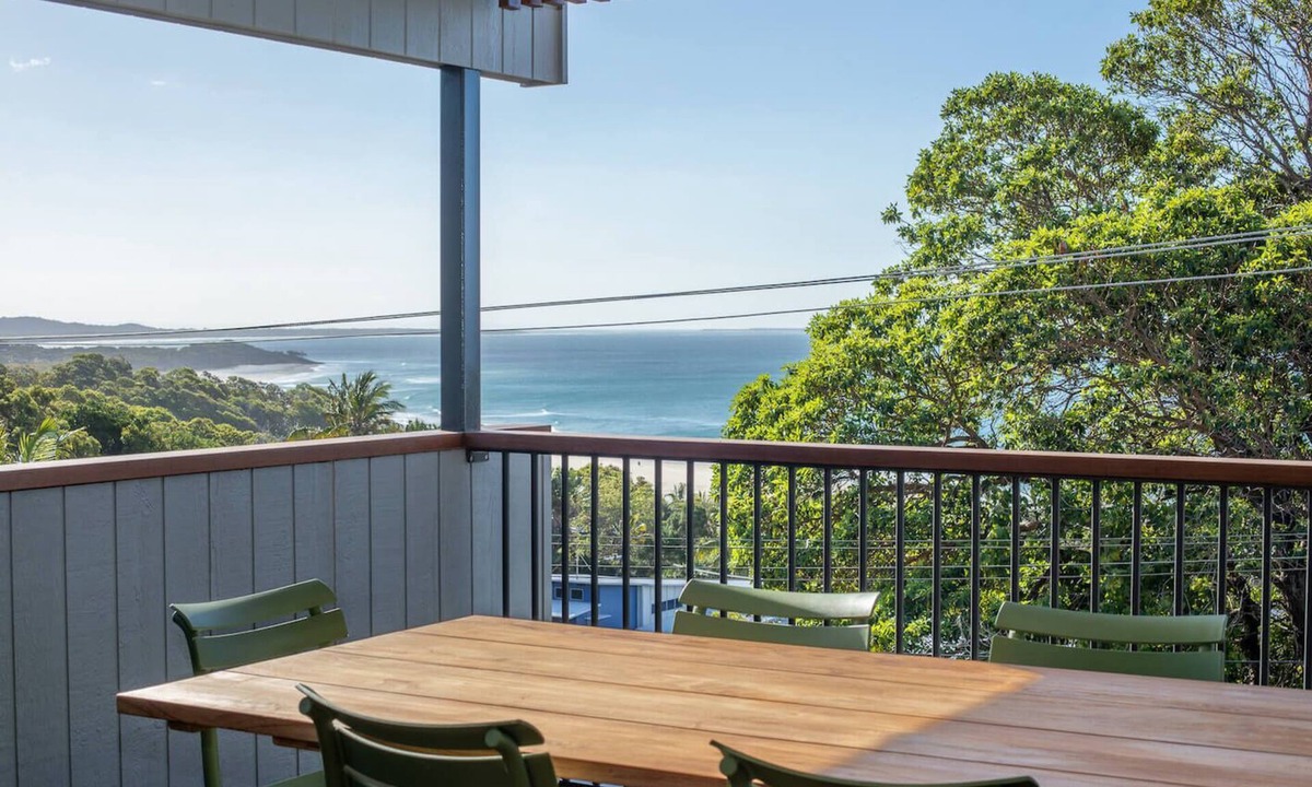 Point Lookout House | Float on Cylinder - 180 Degree Ocean Views