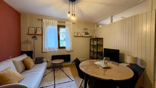 Candanchu Apartment | Flor de Hielo